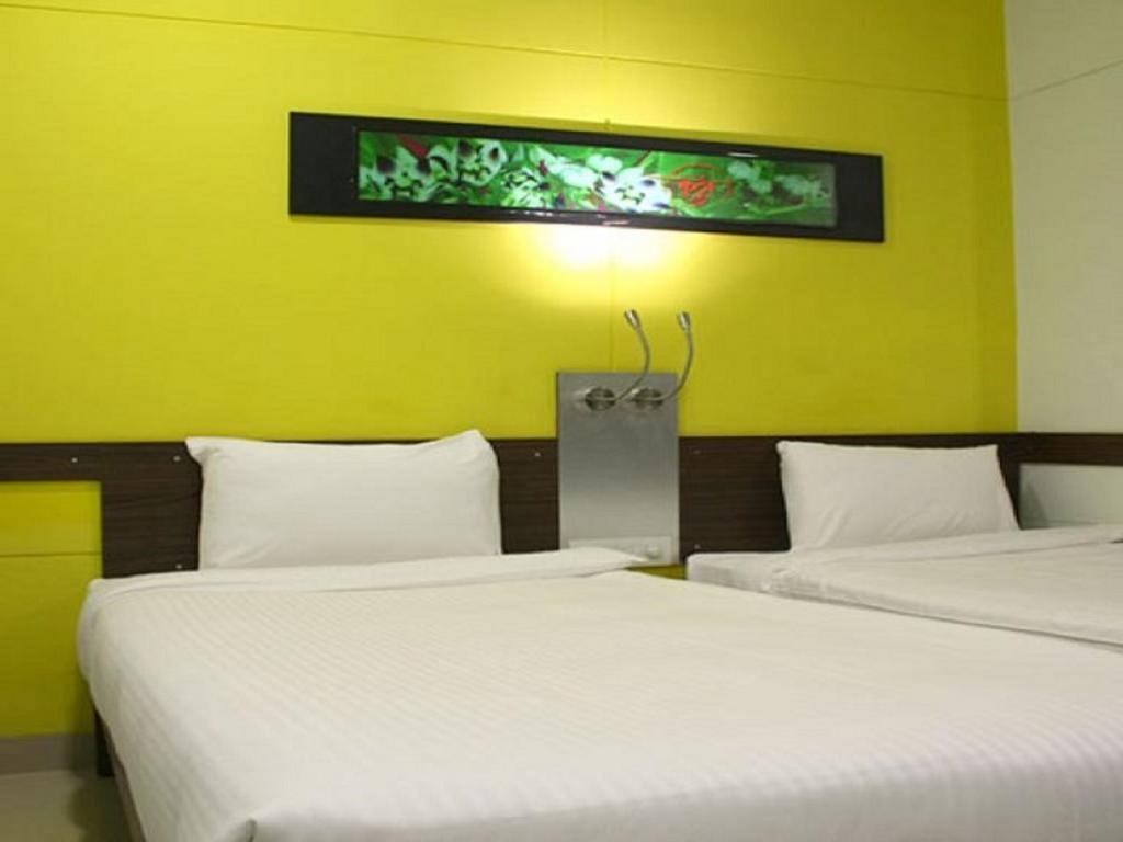 Faridabad Hotel Exterior photo